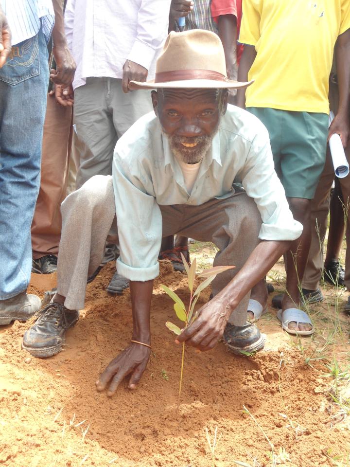 531571_10200421605684936_1142402887_n